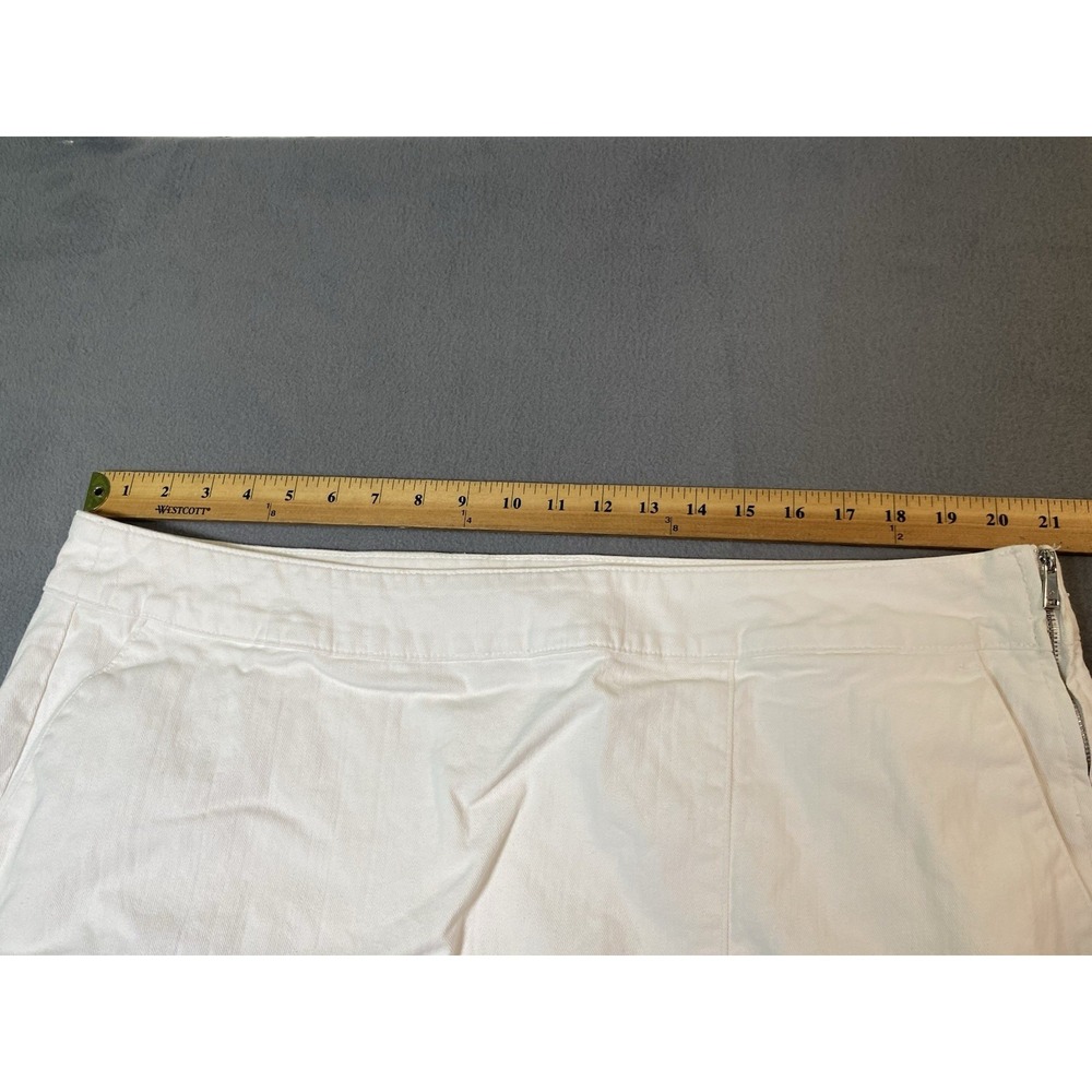 Lauren Ralph Lauren Women's Size 20 White Jean/Denim Skirt Pockets! Above Knee - Picture 3 of 7